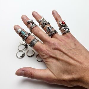 Boho Style Silver Junk Costume Jewelry Rings Set 33 RINGS!! 💍